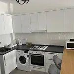Caesar Didious Apartman *